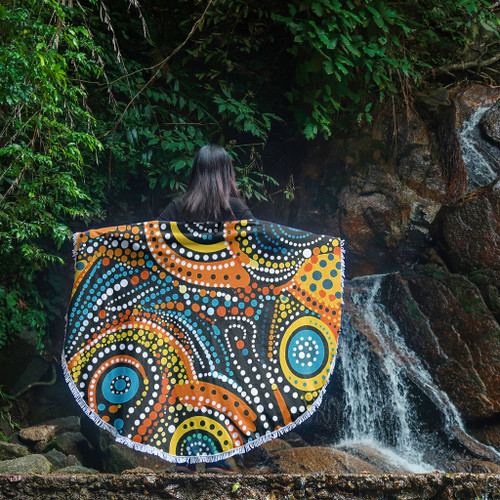 Australia Aboriginal Beach Blanket - Traditional Australian Aboriginal Native Design (Black) Ver 5 Beach Blanket Australia Aboriginal Beach Blanket - Traditional Australian Aboriginal Native Design (Black) Ver 5 Beach Blanket