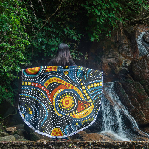 Australia Aboriginal Beach Blanket - Traditional Australian Aboriginal Native Design (Black) Ver 6 Beach Blanket Australia Aboriginal Beach Blanket - Traditional Australian Aboriginal Native Design (Black) Ver 6 Beach Blanket