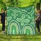 Australia Aboriginal Quilt - Dot painting illustration in Aboriginal style Green Quilt