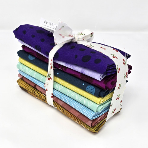 Ellen's April -10 Fat Quarter Bundle