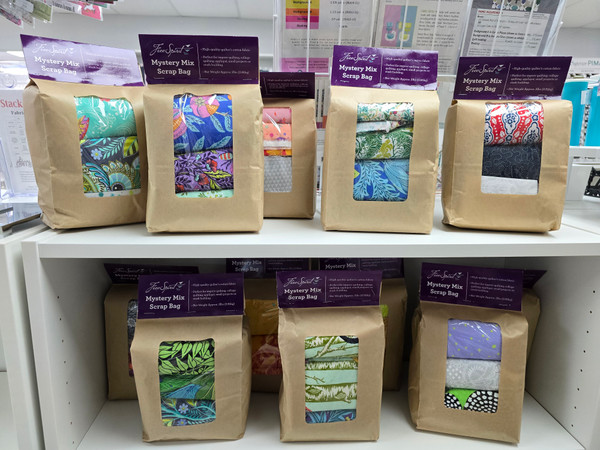 FreeSpirit Mystery Artists Scrap Bag - 2lbs