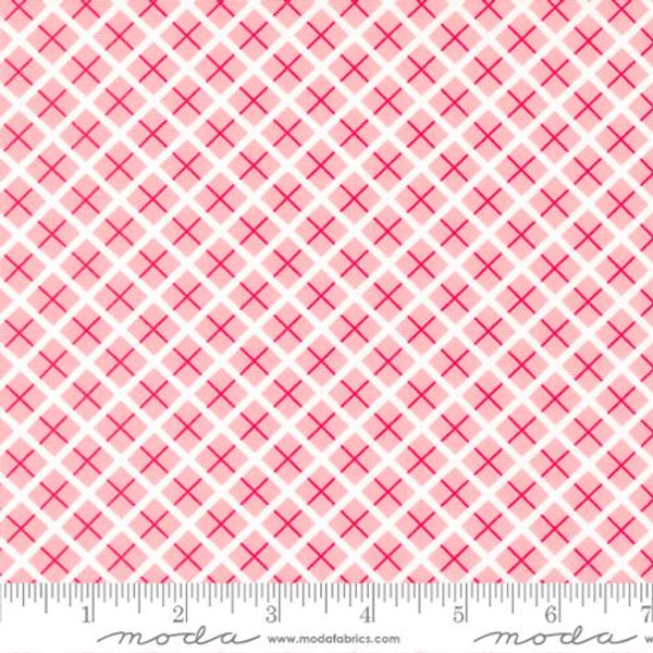 Berry Basket Strawberry Pink Plaid