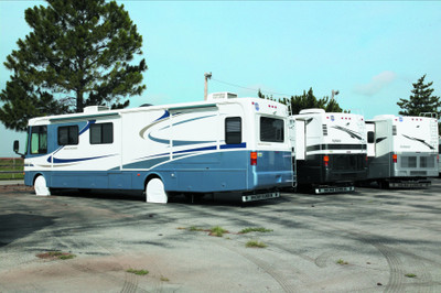 Snap-Ring Tiresavers Tire Cover ST7006WH