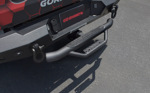 GO RHINO Dominatorヒッチステップ ブラック D360T Go Rhino Dominator Hitch Step - Textured Black - D360T - Leonard USA
