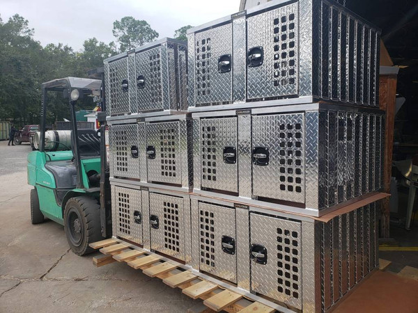 48" x 48" Dog Collar Box with Rail - Polished DB48X48RL