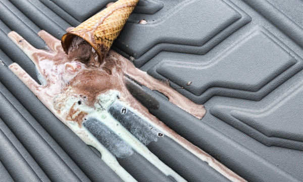 Lund 283111-T Catch-It Vinyl Floor Mat - Front, Tan-283111-T