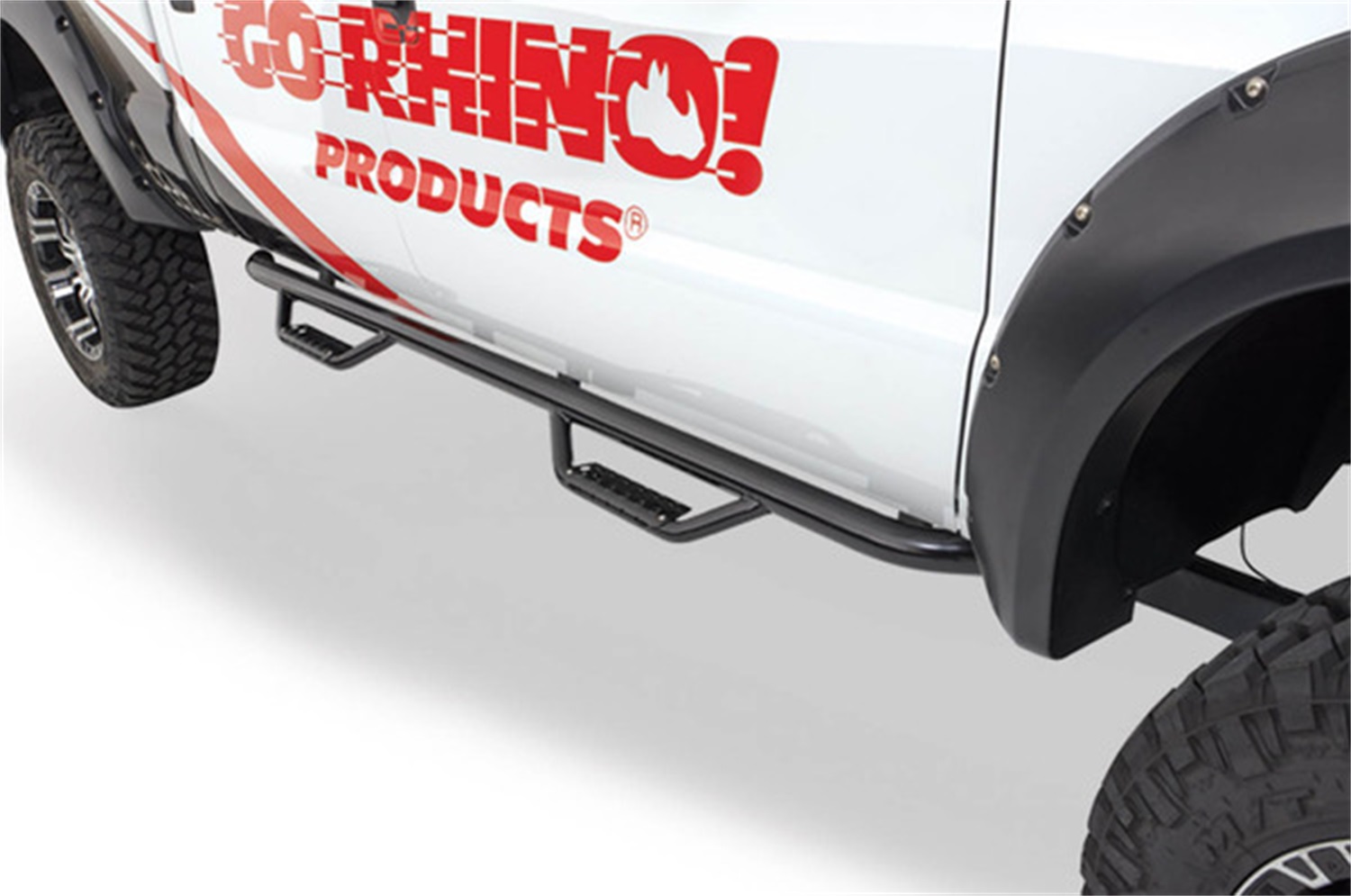 Dominator D2 SideSteps - Cab Length D24043B