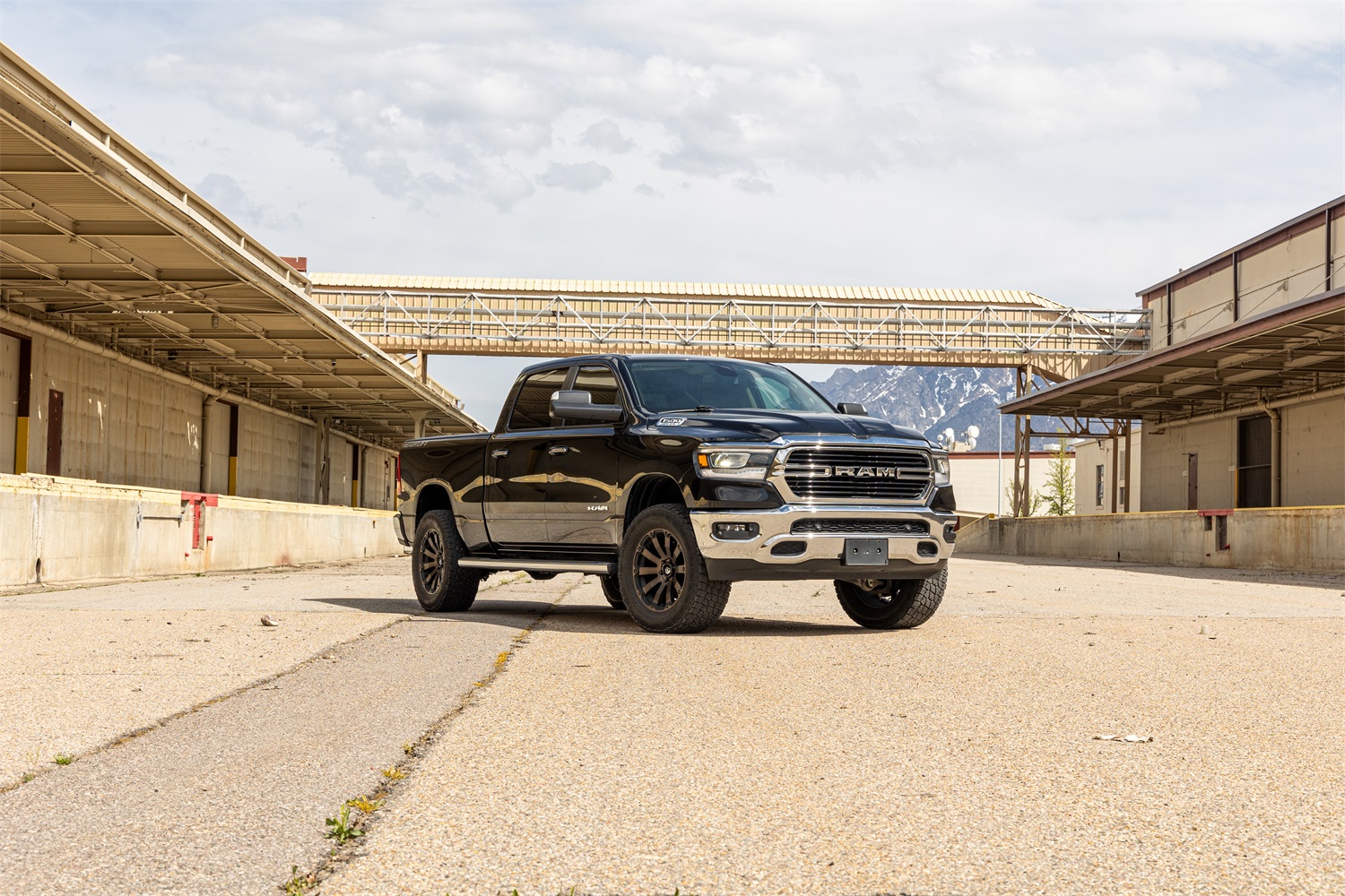 SST® Lift Kit w/Shocks 62-19340