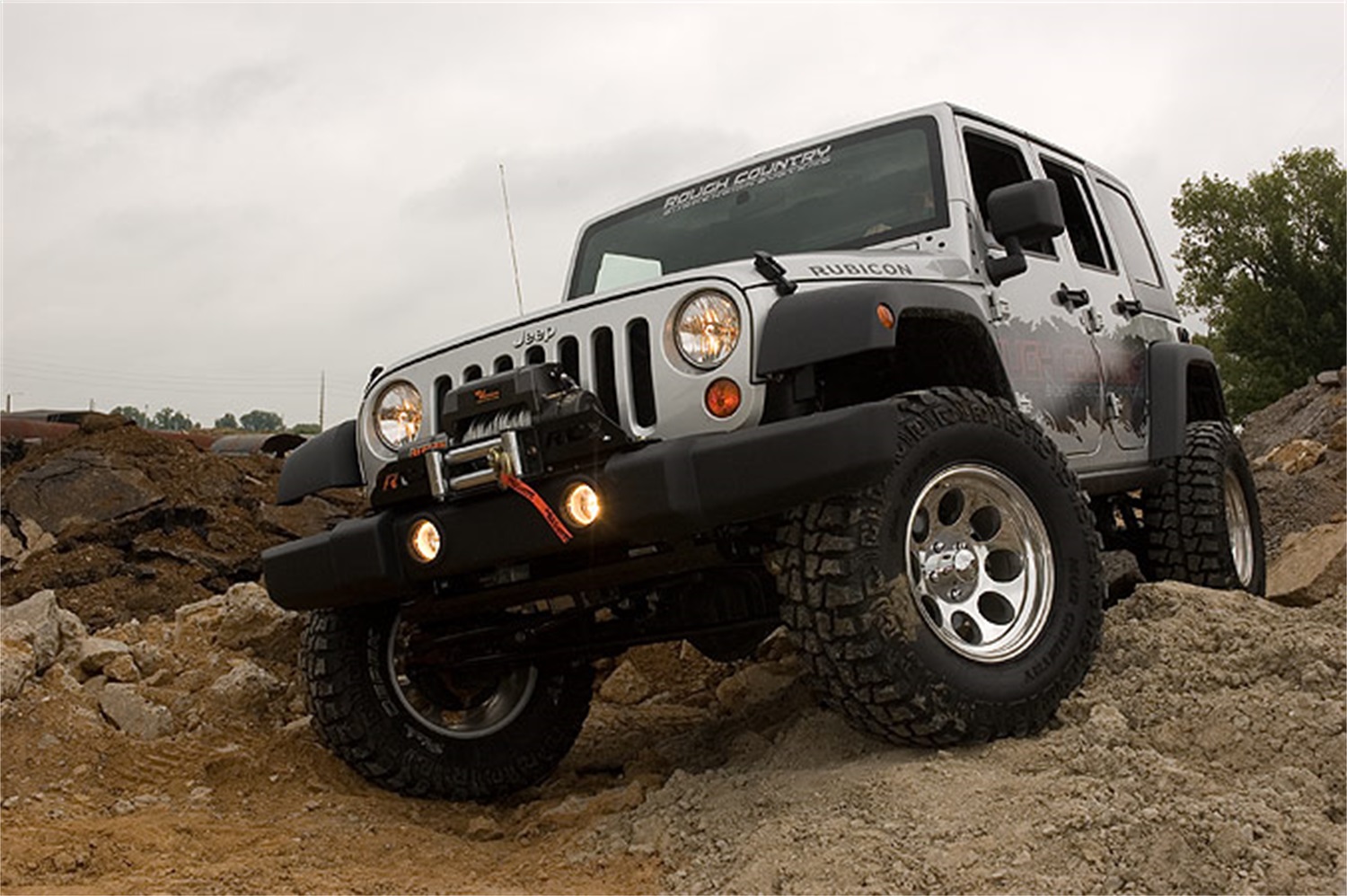 Suspension Lift Kit w/Shocks 68140