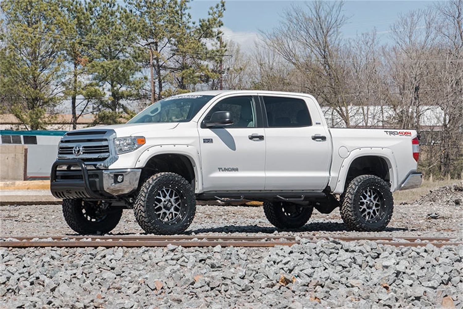 6 Inch Lift Kit | M1 Struts/M1 | Toyota Tundra 4WD (2016-2021) 75240