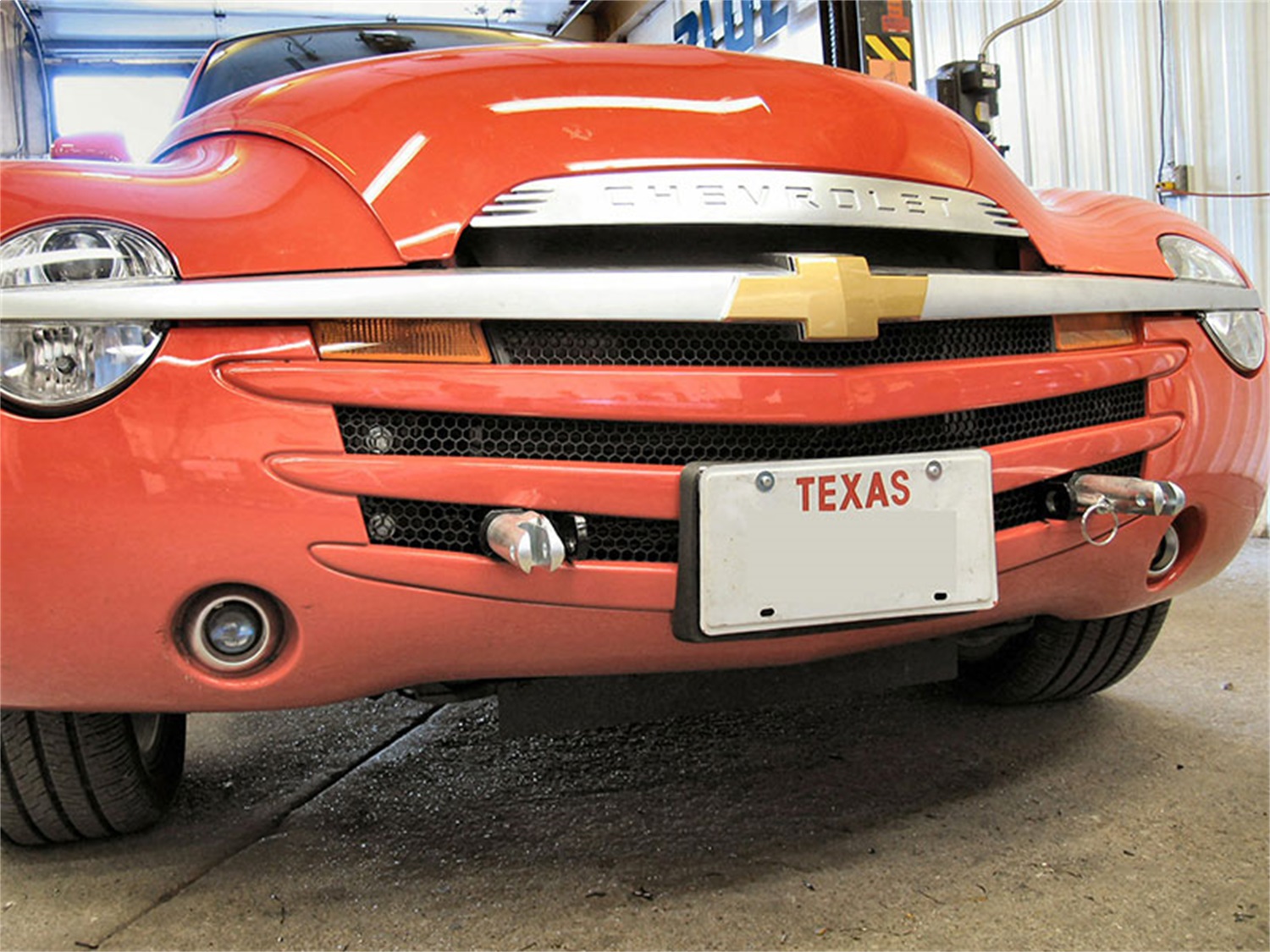 BASE PLATE; CHEVY SSR BX1665