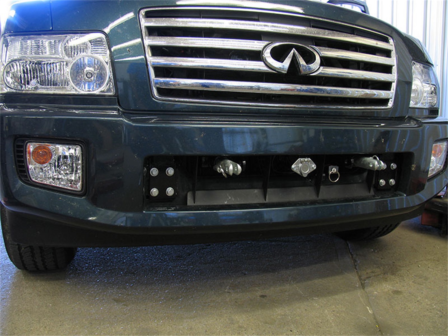 Tow Bar Base Plate, Nissan Infiniti Qx56E13 BX1835