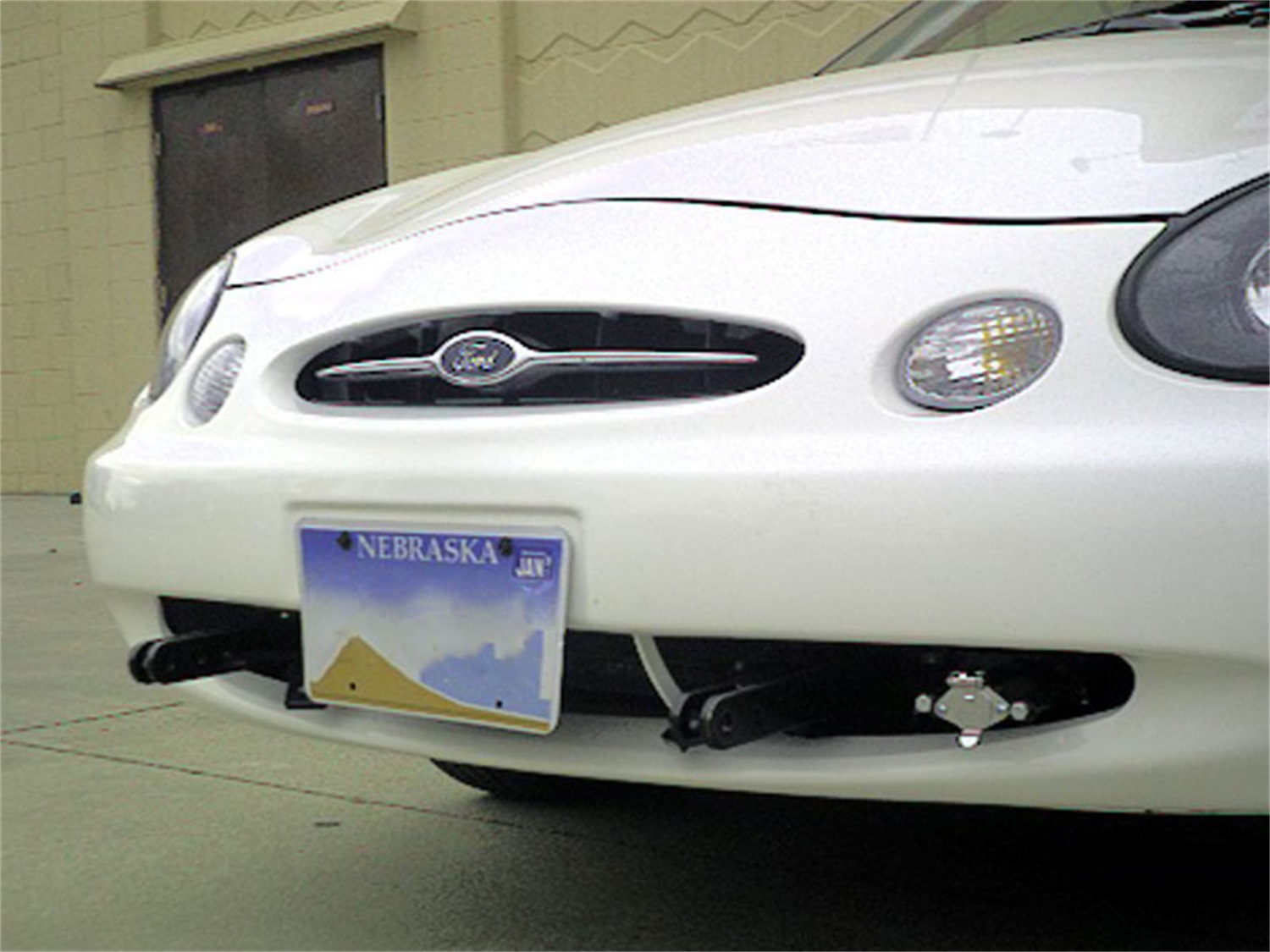 BASE PLATE; FORD TAURUS BX2153