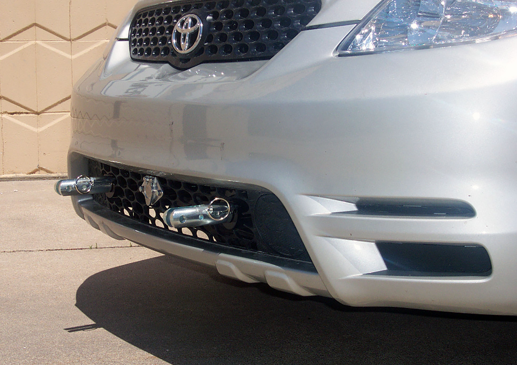 Tow Bar Base Plate, Toyota  Matrix E13 BX3750