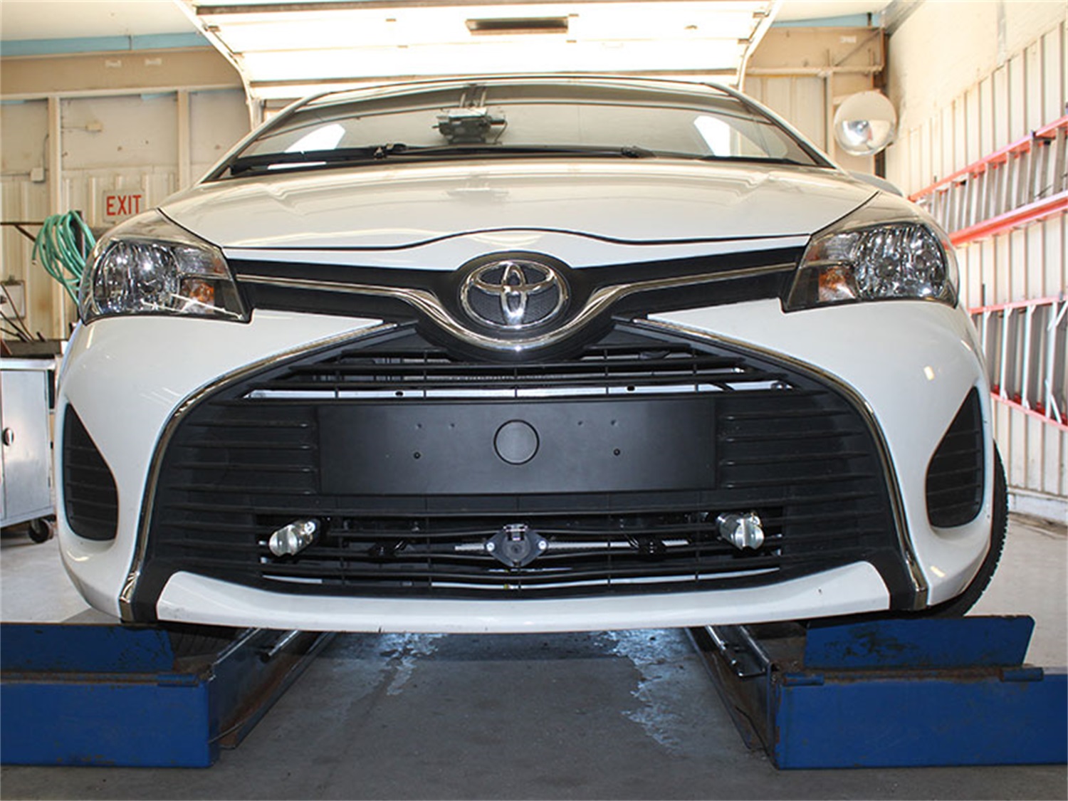 Tow Bar Base Plate, Toyota Yaris BX3793