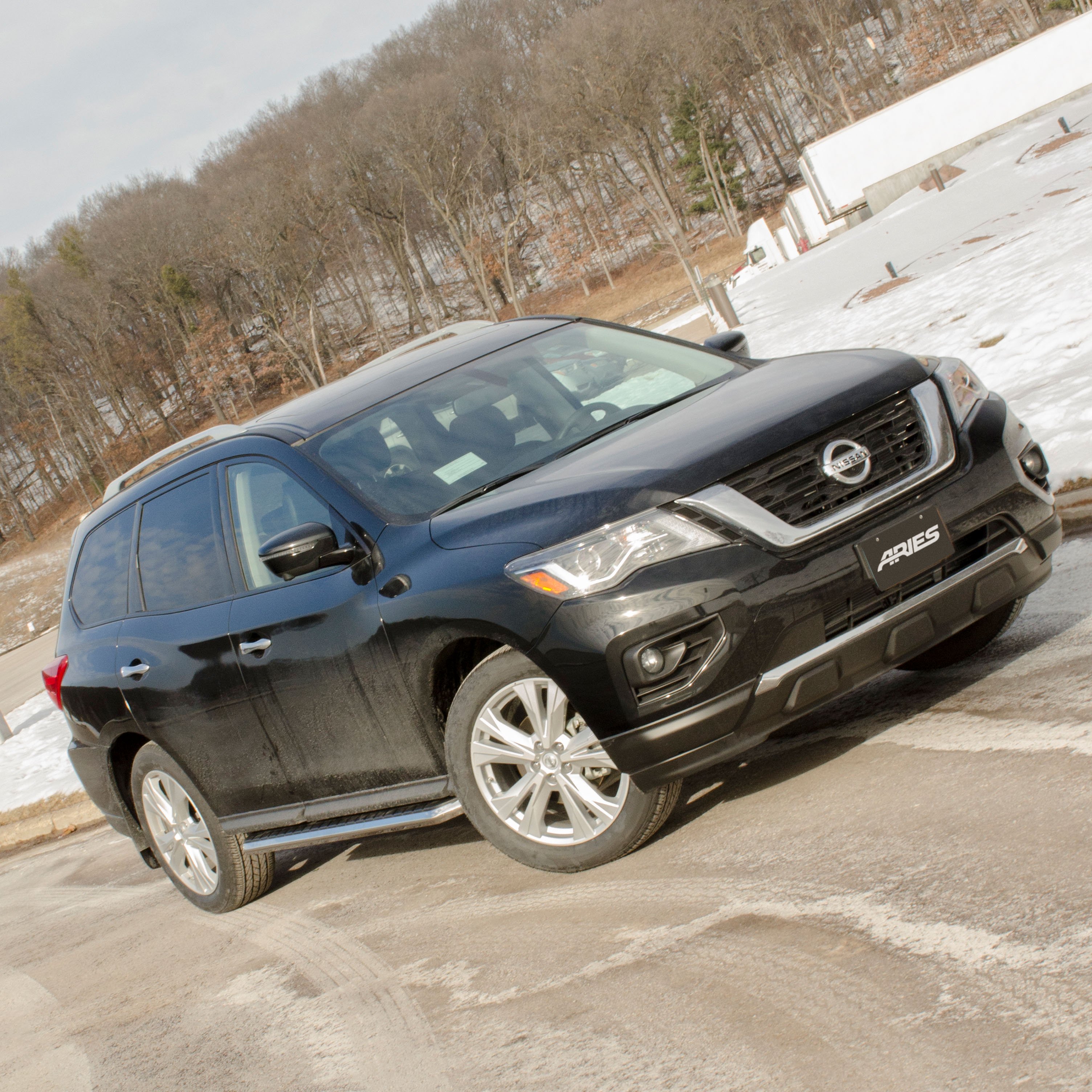 AeroTread 5" x 73" Polished Stainless Running Boards, Select Nissan Pathfinder 2051038