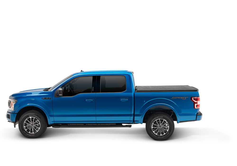 Trifecta ALX Tonneau Cover - Black - Leather Grained Fabric - 2017-2024 Nissan Titan 5' 7" Bed without Utili-Track System 90936