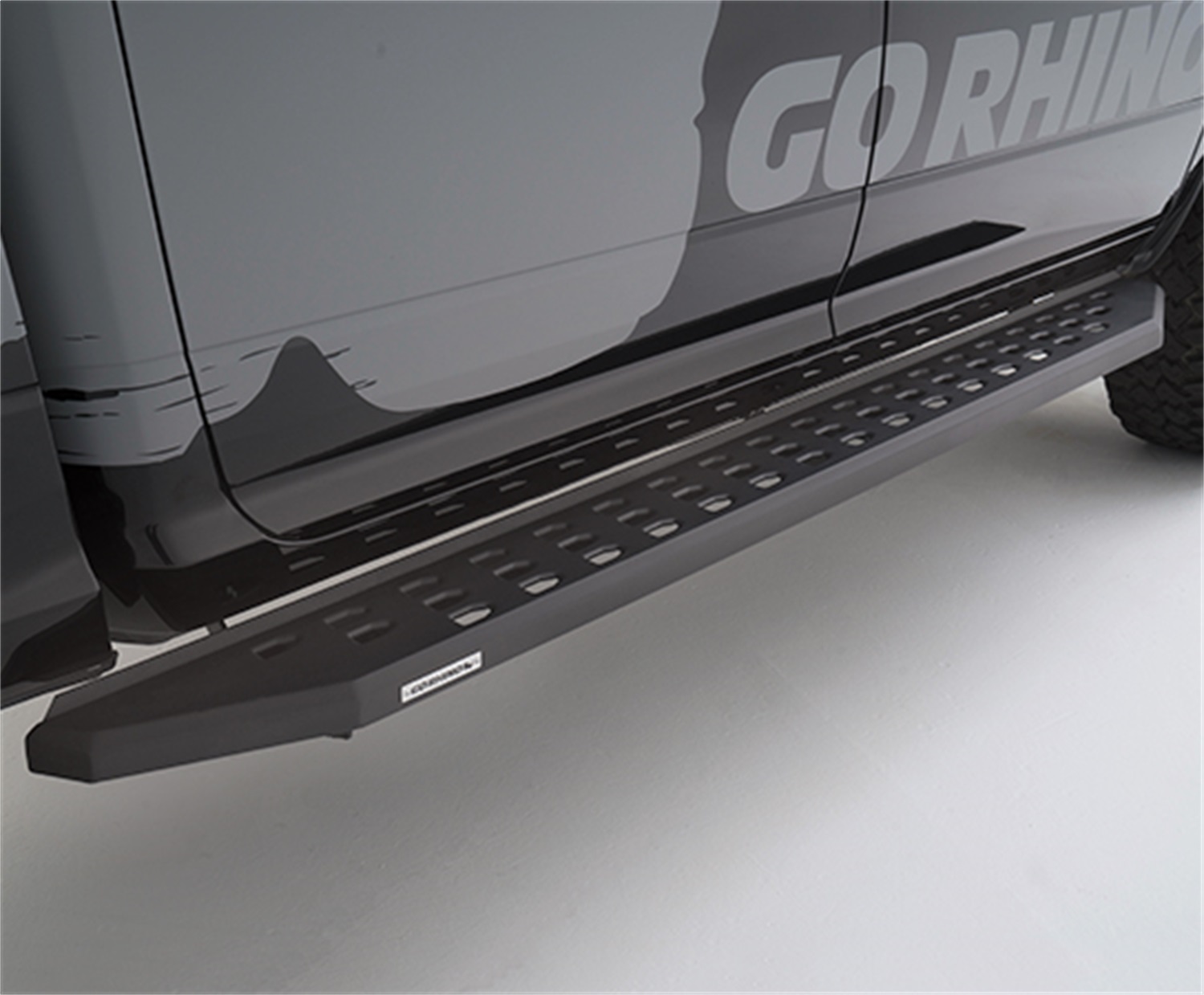 RB20 Running boards - Complete Kit: RB20 Running board + Brackets 69423580PC