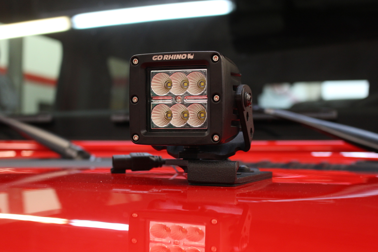Center Hood Light Mounts 732230T