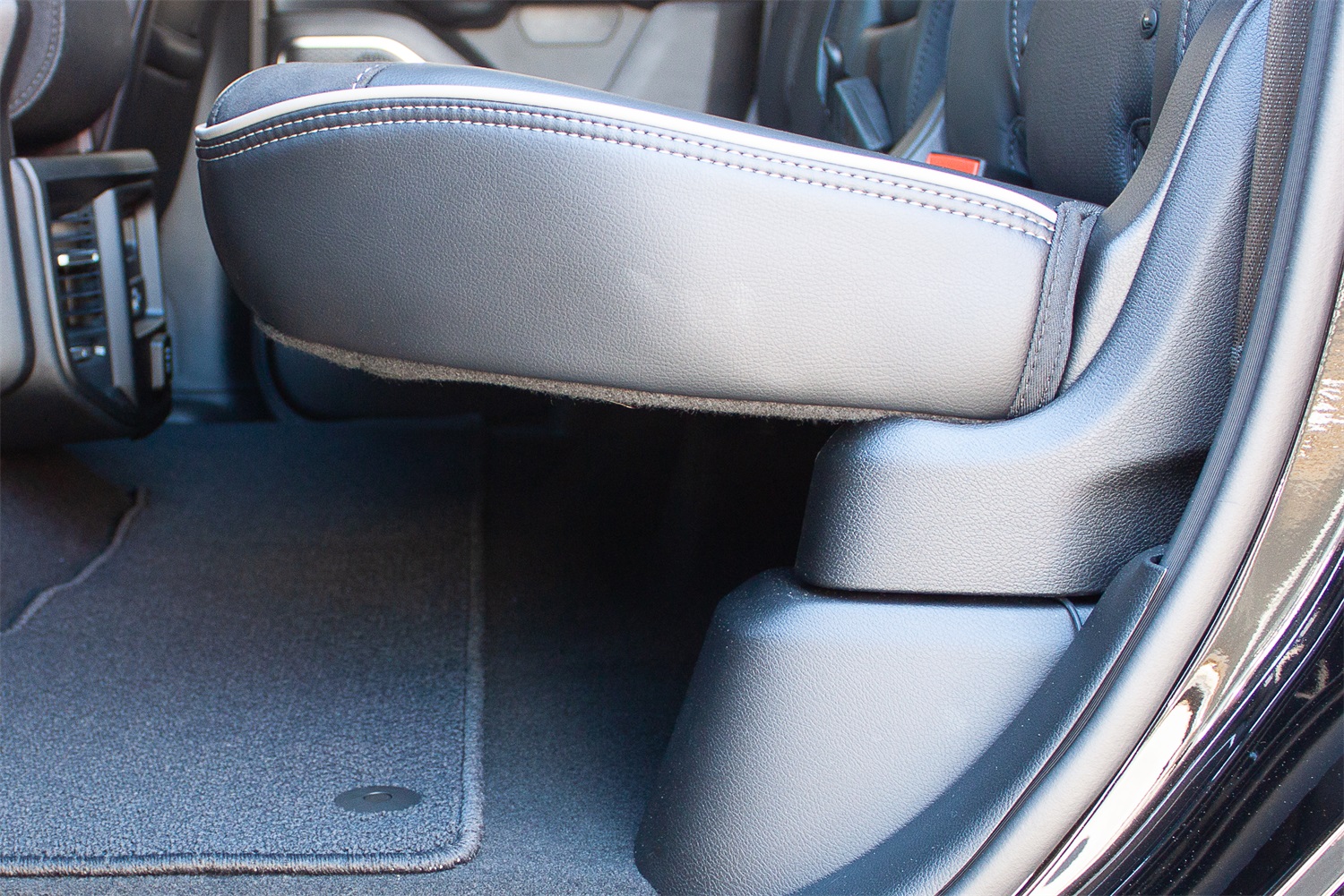 Underseat Storage / Gun Case, Black 30104