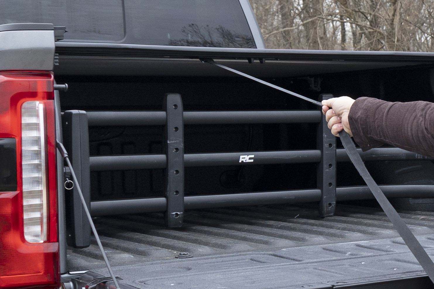 Retractable Bed Cover | 6'10 Bed | Ford F-250/F-350 Super Duty (17-24) 46220651