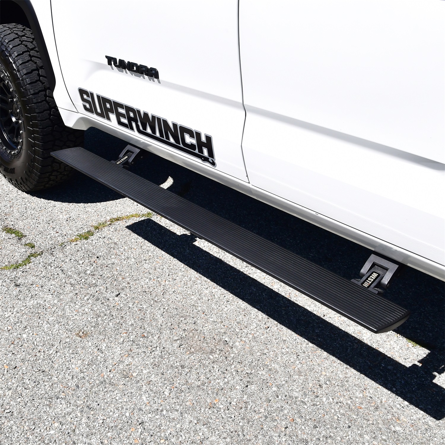Pro-e Running Board, Textured Black 29-24235