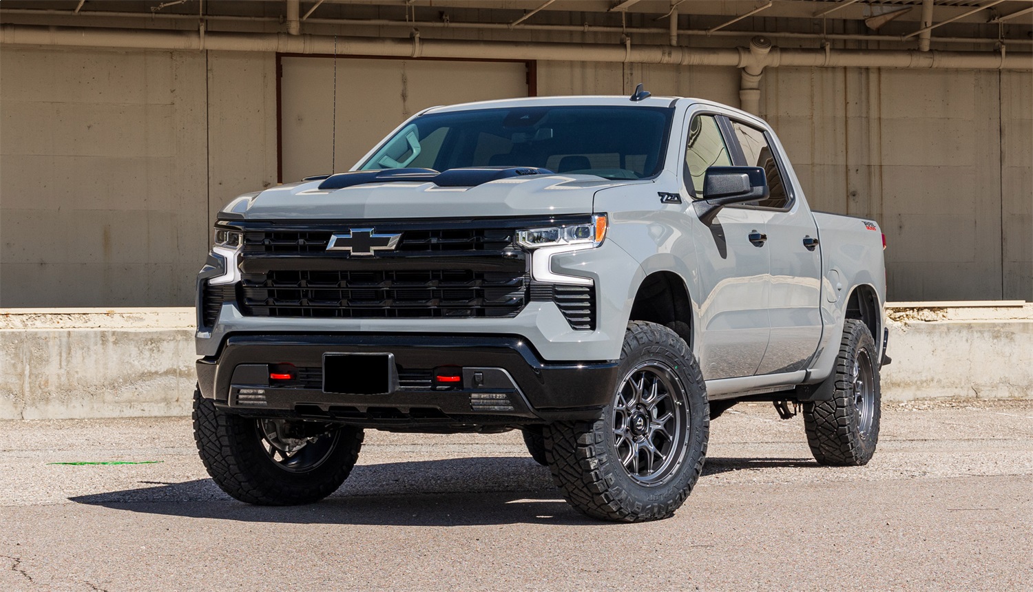 4.0'' SST2.1 Lift Kit with Premium Falcon 2.1 Strut/Shocks 62-39440