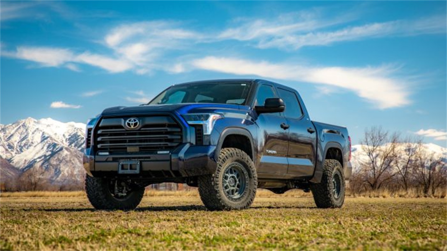 3.0'' SST Lift Kit Front with 1.25'' Rear with Upper Control Arms with CV Axle 69-52311