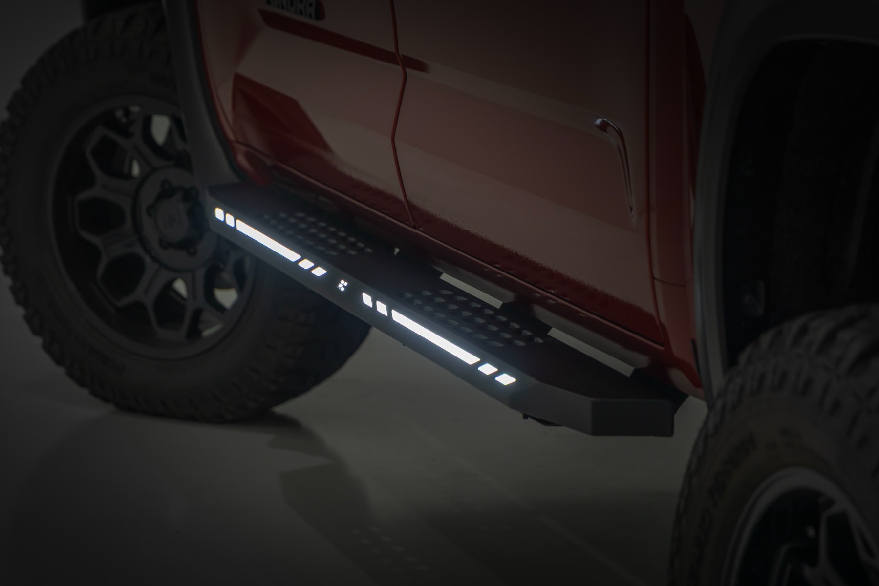 AC2 Running Boards - Amber/White 57008