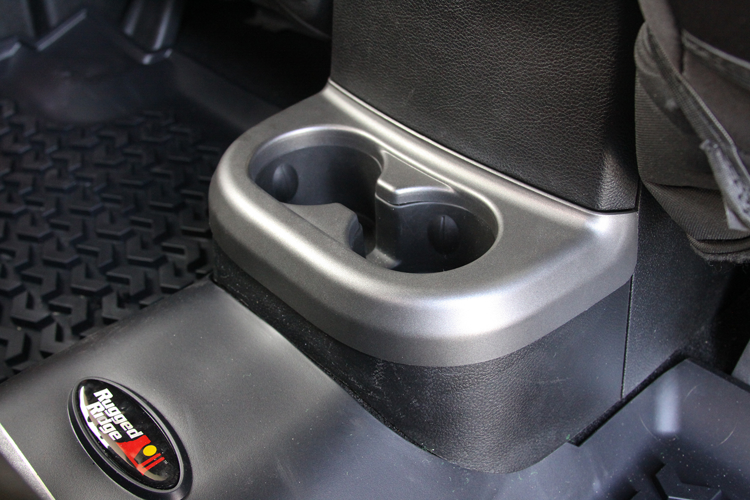 Center Cup Console, Charcoal, 2nd Row; 11-16 Jeep Wrangler JK-11157.18