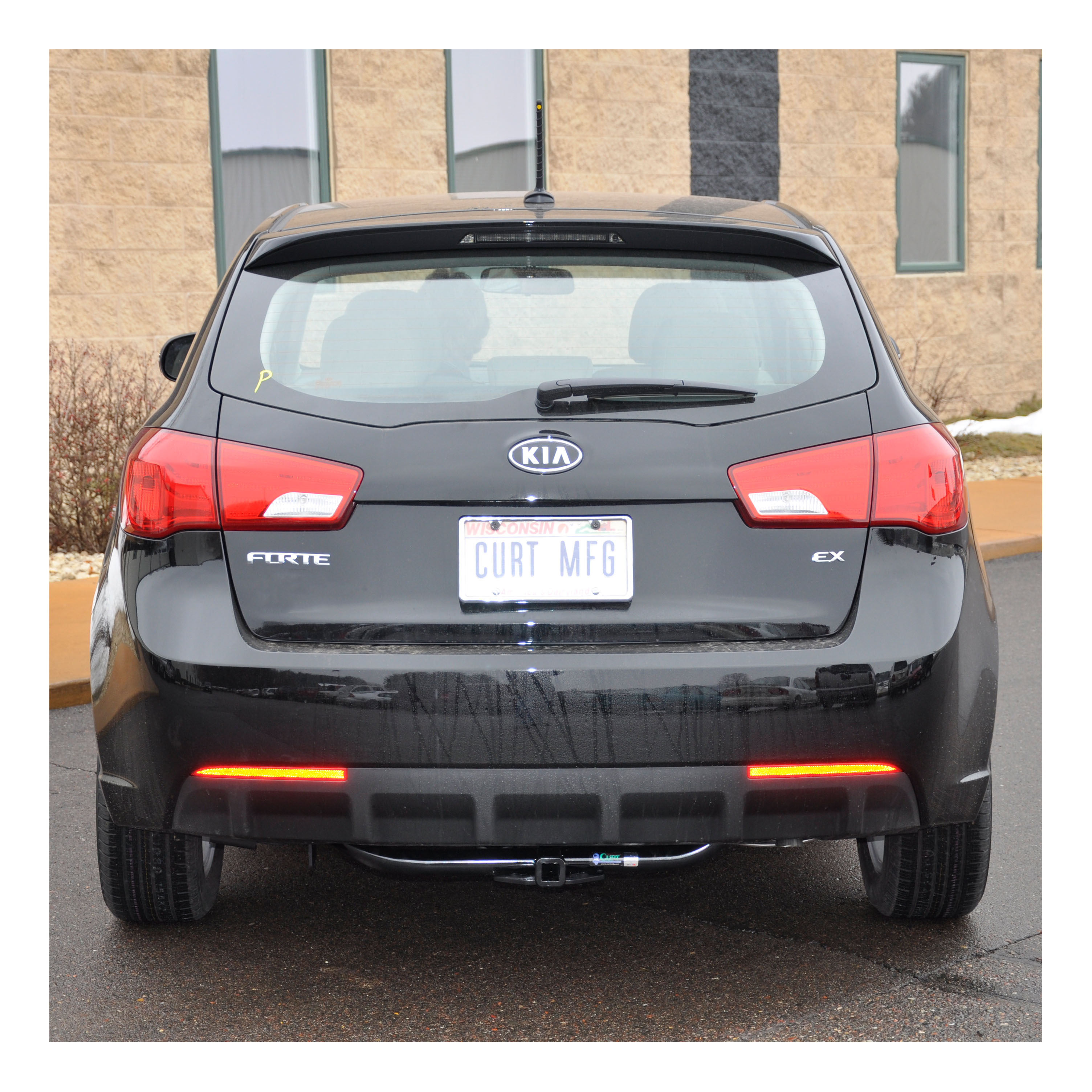 Class 1 Trailer Hitch, 1-1/4 Ball Mount, Select Kia Forte 111243