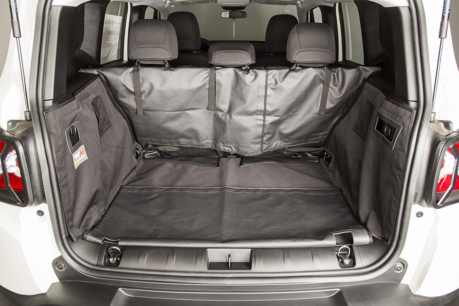 C3 Cargo Cover; 15-21 Jeep Renegade BU-13260.07