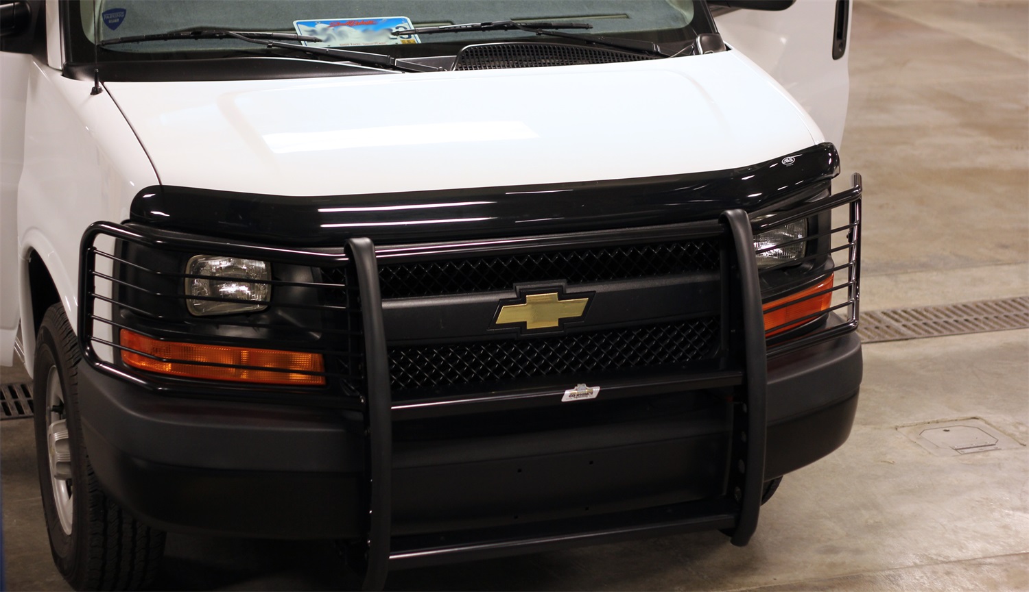 3000 Series StepGuard - Center Grille + Brush Guards 3155MB