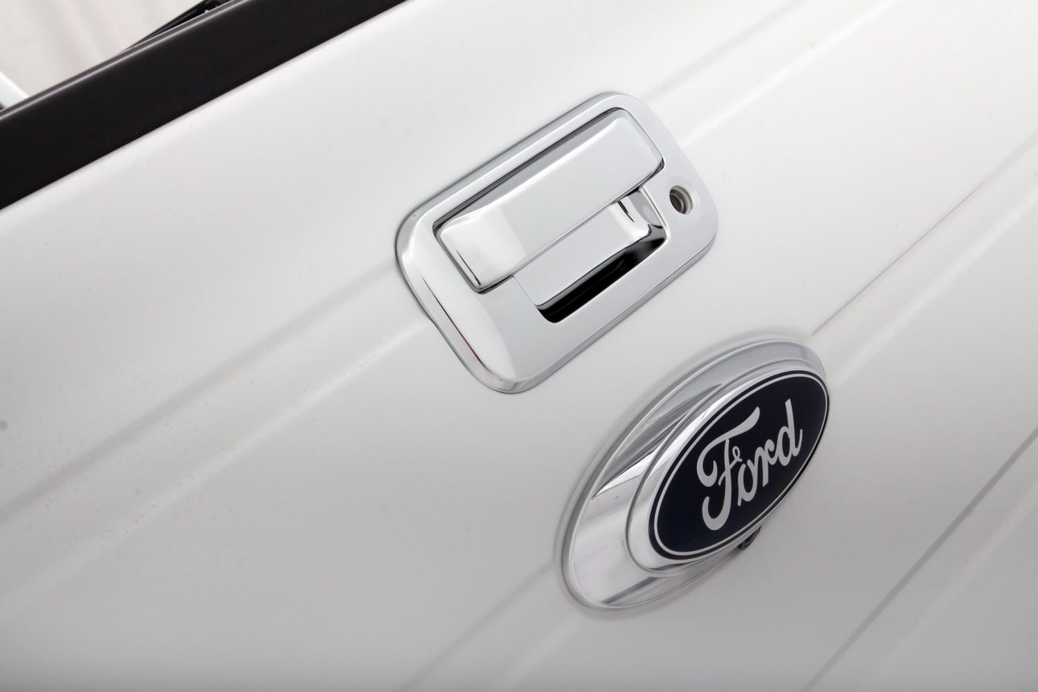 Chrome Tailgate Handle Covers 686551