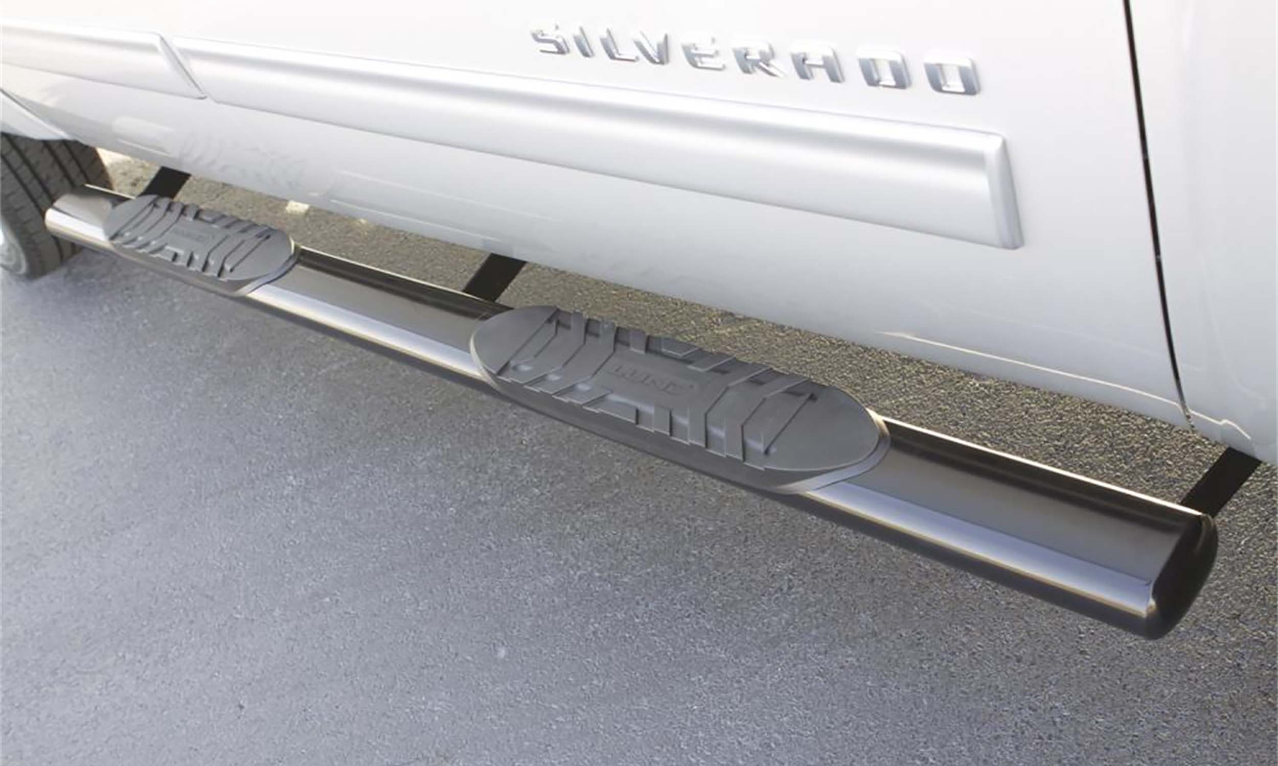 Lund 23979004 Polished Stainless Steel 5 Inch Oval Straight Nerf Bars for 2007-2018 Silverado/Sierra 1500 (Incls 2019 Silverado 1500 LD/Sierra 1500 Limited), 2500HD, 3500HD Rocker Panel Mount Extended Cab-23979004