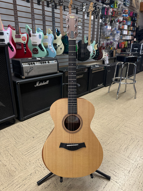 Taylor Academy 12e Ac/El Guitar - Used