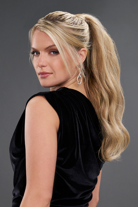 18,667 Blonde Woman Ponytail Royalty-Free Images, Stock Photos & Pictures |  Shutterstock