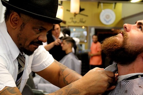 beard-trim-clippers-barbershop-2507764.jpg