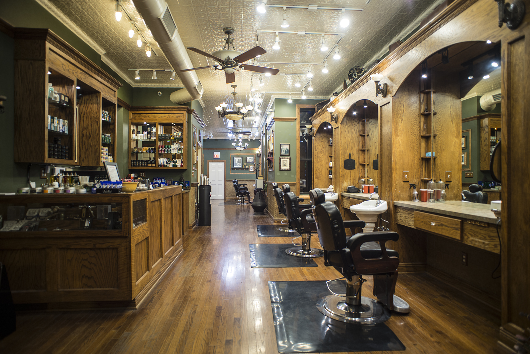 Old School Barbering - High End Barbershop