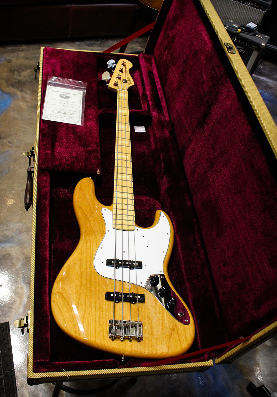 Tokai bass guitar Clearance