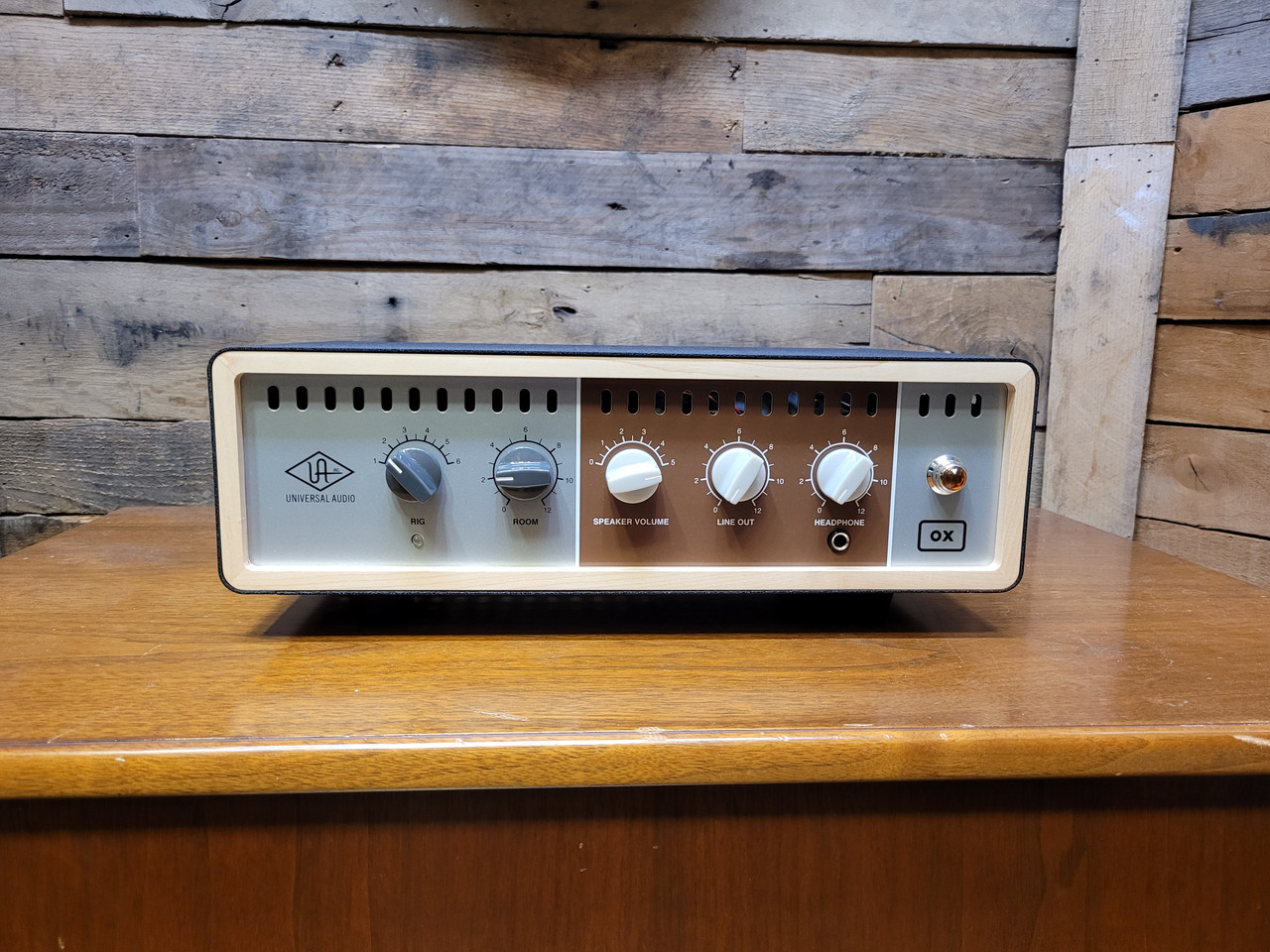 Universal Audio OX Amp Top Box Reactive Amp Attenuator w/ box & papers