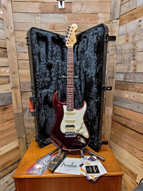 Fender American Standard Strat Stratocaster w/ Graphtech Ghost Piezo Saddle & OHSC