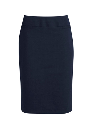 A lined skirt in dark navy, featuring a relaxed fit and a smooth, tailored design. Includes a logo.
