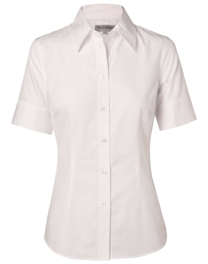 A short-sleeved women's button-up shirt in white with a self-stripe pattern and a collar. Features a logo on the label.