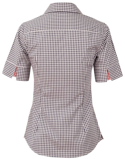 A black and white gingham check short-sleeve button-up shirt featuring a fitted design and a logo.