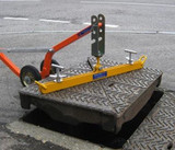 Manhole Buddy