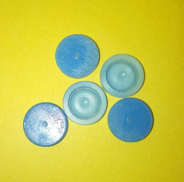 A pack of 5 Blue burst discs