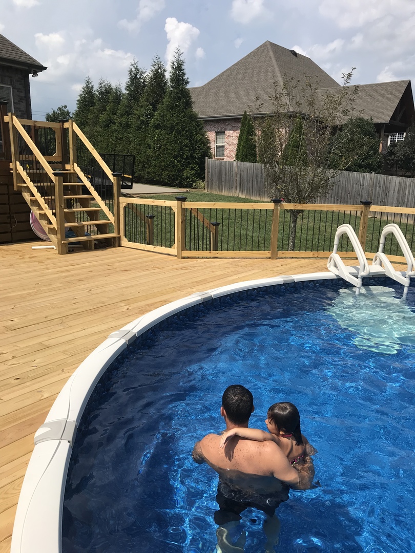 How To Choose The Right Material For Building Your Pool Deck