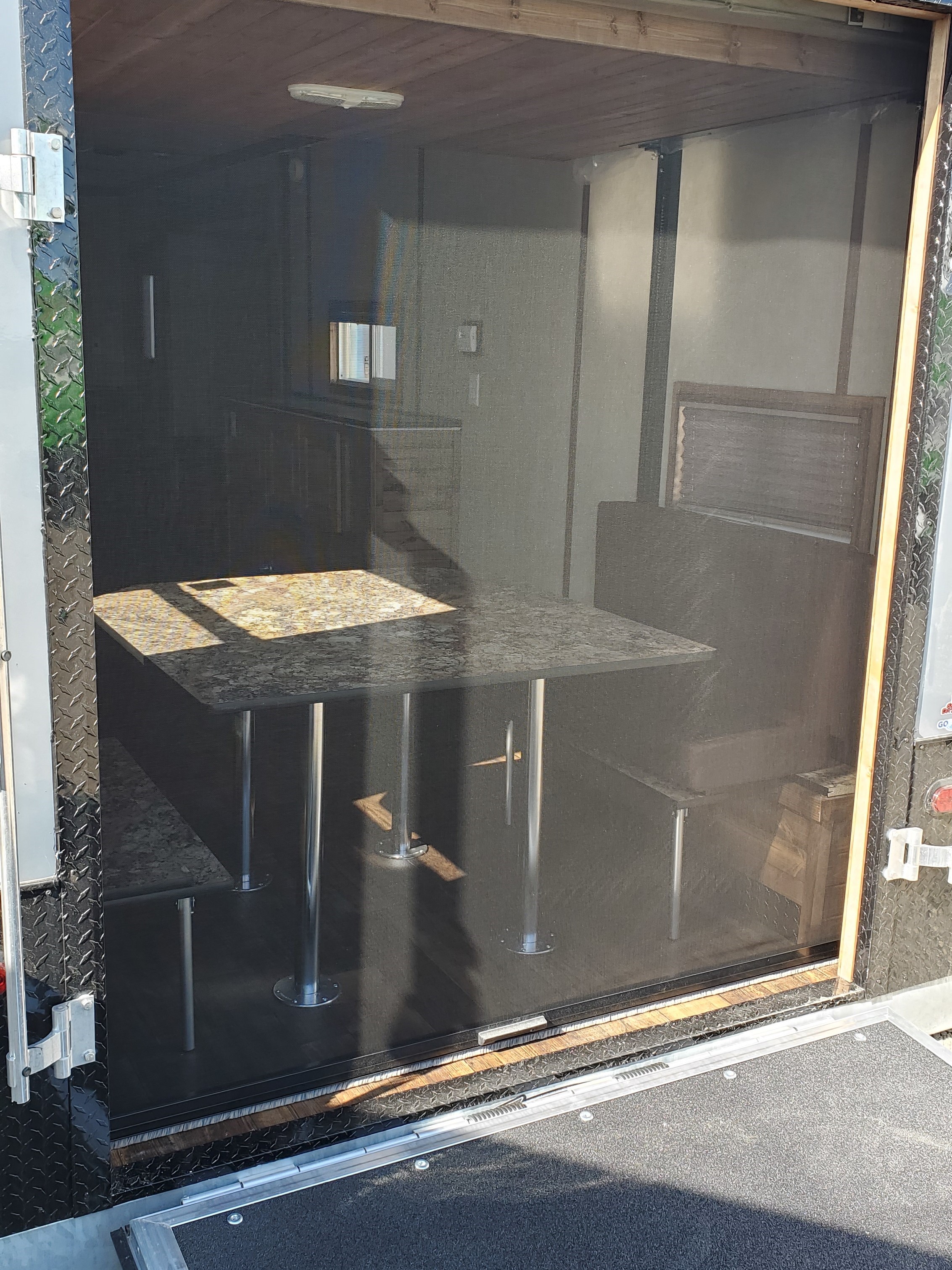 Toy Hauler Pulldown Door Screen 90", Black GoIceFish