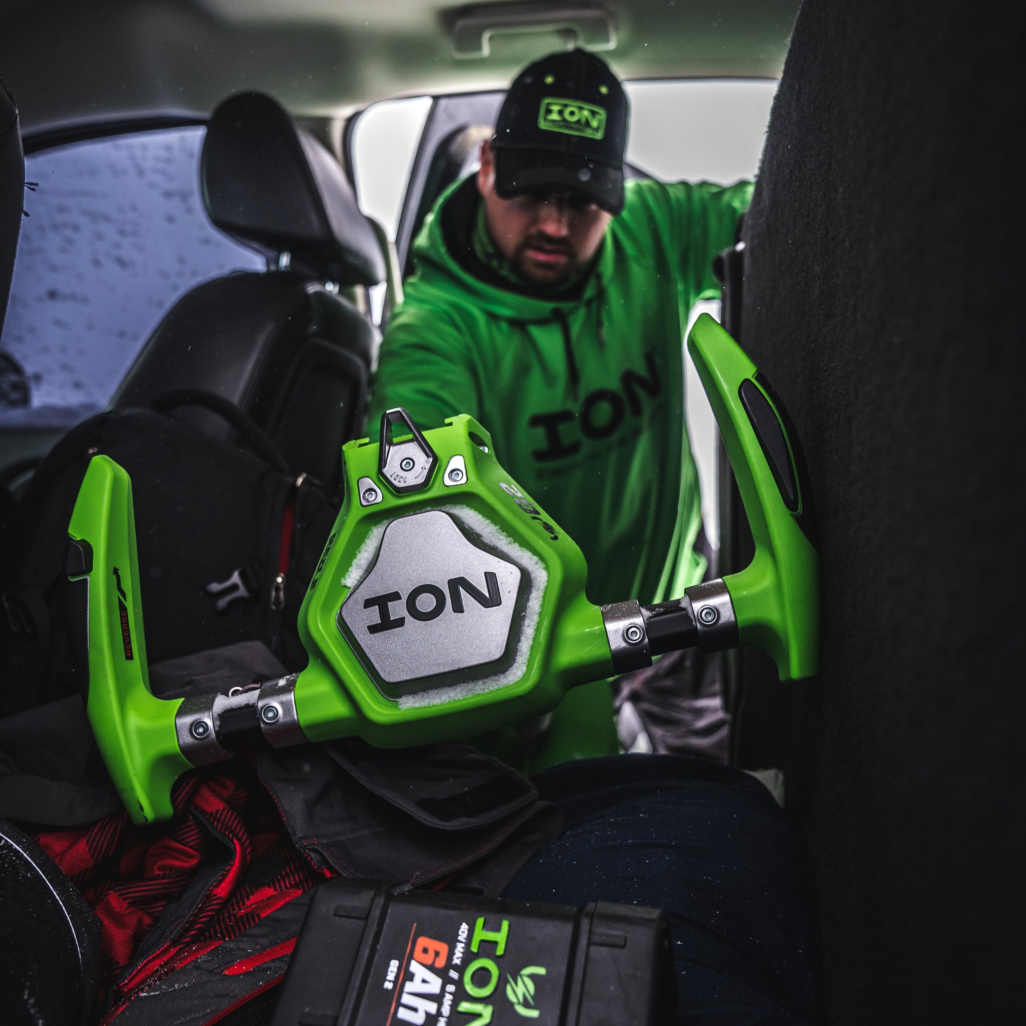 39400 Ion Augers G2 Complete 10" Ice Auger GoIceFish